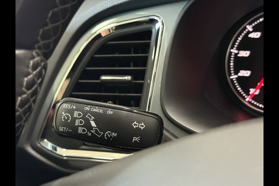 Seat Ateca 1.0 EcoTSI Style Business Intense | Navi | Cruise Seat Ateca 1.0 EcoTSI Style Business Intense | Navi | Cruise