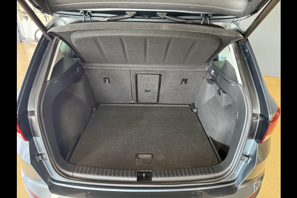 Seat Ateca 1.0 EcoTSI Style Business Intense | Navi | Cruise Seat Ateca 1.0 EcoTSI Style Business Intense | Navi | Cruise