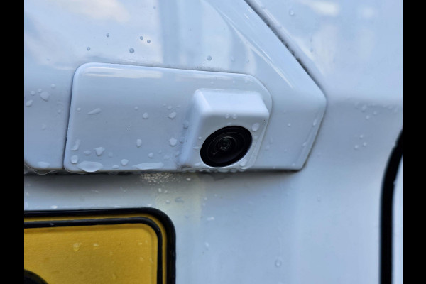 Ford Transit Custom 300 2.0 TDCI L2H1 Trail | Glasslook panelen | Raptor grille | Camera | Trekhaak | Leder | Voorruitverwarming | Airco | Cruise control etc. Ford Transit Custom 300 2.0 TDCI L2H1 Trail | Glasslook panelen | Raptor grille | Camera | Trekhaak | Leder | Voorruitverwarming | Airco | Cruise control etc.
