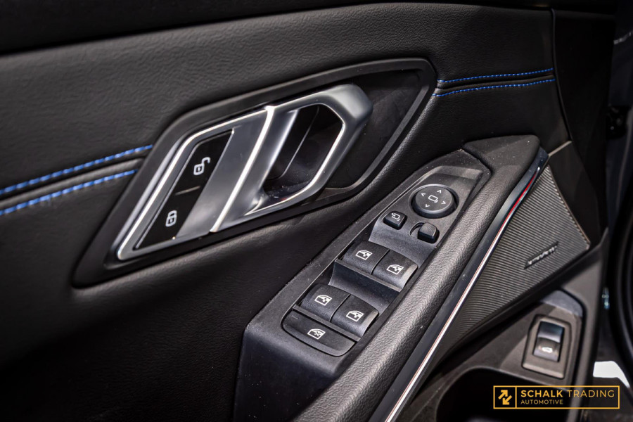 BMW 3-serie 318i|M-sport|NAP|Pano|Cam|H&K|Dealerond|Garantie