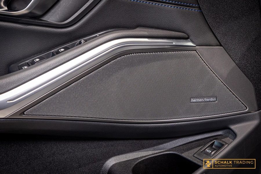 BMW 3-serie 318i|M-sport|NAP|Pano|Cam|H&K|Dealerond|Garantie