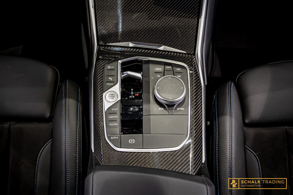 BMW 3-serie 318i|M-sport|NAP|Pano|Cam|H&K|Dealerond|Garantie