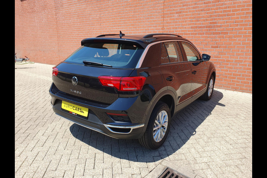 Volkswagen T-Roc 1.5 TSI 150pk DSG Style Team Navigatie Apple Carplay/Android Auto Camera Adaptive Cruise Control Elektrische achterklep Stoel-en stuurverwarming Climate Control Volkswagen T-Roc 1.5 TSI 150pk DSG Style Team Navigatie Apple Carplay/Android Auto Camera Adaptive Cruise Control Elektrische achterklep Stoel-en stuurverwarming Climate Control