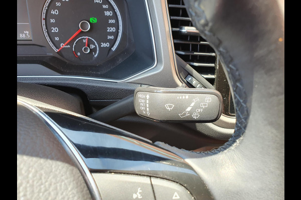 Volkswagen T-Roc 1.5 TSI 150pk DSG Style Team Navigatie Apple Carplay/Android Auto Camera Adaptive Cruise Control Elektrische achterklep Stoel-en stuurverwarming Climate Control Volkswagen T-Roc 1.5 TSI 150pk DSG Style Team Navigatie Apple Carplay/Android Auto Camera Adaptive Cruise Control Elektrische achterklep Stoel-en stuurverwarming Climate Control