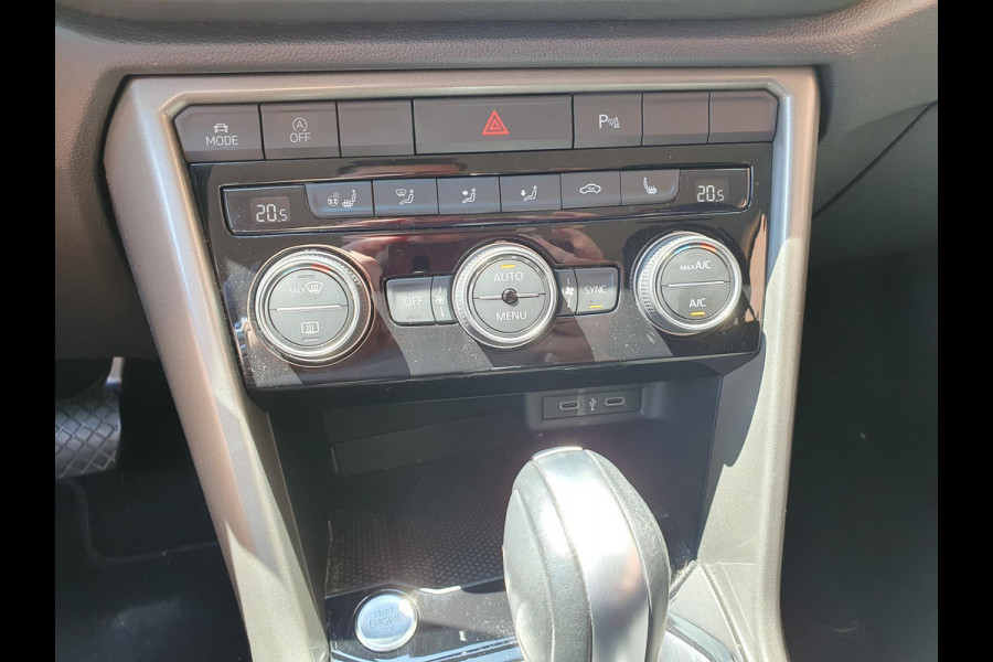 Volkswagen T-Roc 1.5 TSI 150pk DSG Style Team Navigatie Apple Carplay/Android Auto Camera Adaptive Cruise Control Elektrische achterklep Stoel-en stuurverwarming Climate Control Volkswagen T-Roc 1.5 TSI 150pk DSG Style Team Navigatie Apple Carplay/Android Auto Camera Adaptive Cruise Control Elektrische achterklep Stoel-en stuurverwarming Climate Control