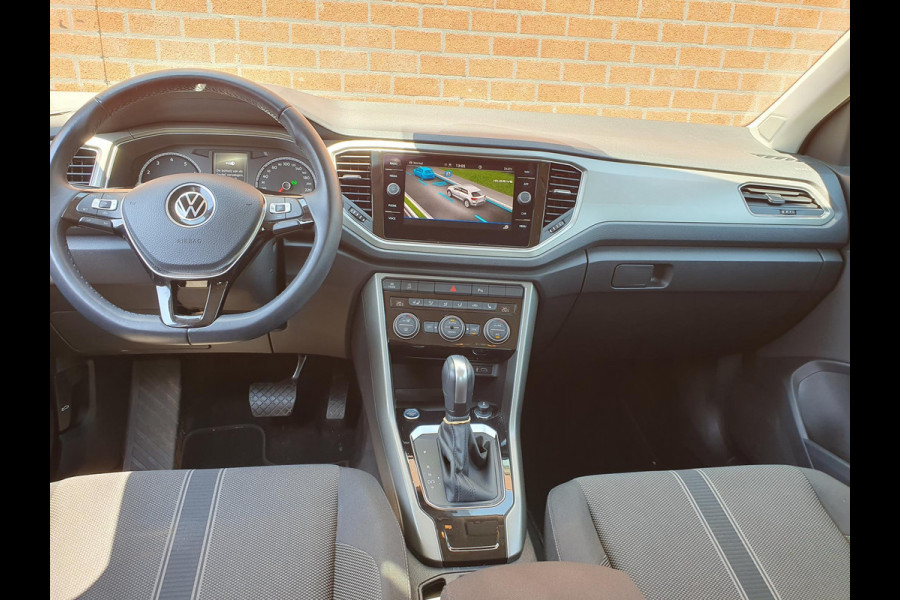 Volkswagen T-Roc 1.5 TSI 150pk DSG Style Team Navigatie Apple Carplay/Android Auto Camera Adaptive Cruise Control Elektrische achterklep Stoel-en stuurverwarming Climate Control Volkswagen T-Roc 1.5 TSI 150pk DSG Style Team Navigatie Apple Carplay/Android Auto Camera Adaptive Cruise Control Elektrische achterklep Stoel-en stuurverwarming Climate Control