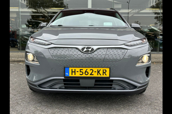 Hyundai Kona EV Fashion 64 kWh | 3e Fase | SOH 98% | Warmte pomp | Climate Control | Navi || occasion Hyundai Kona EV Fashion 64 kWh | 3e Fase | SOH 98% | Warmte pomp | Climate Control | Navi || occasion