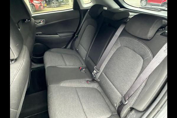 Hyundai Kona EV Fashion 64 kWh | 3e Fase | SOH 98% | Warmte pomp | Climate Control | Navi || occasion Hyundai Kona EV Fashion 64 kWh | 3e Fase | SOH 98% | Warmte pomp | Climate Control | Navi || occasion
