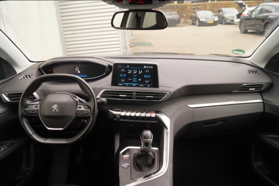 Peugeot 5008 1.2 PureTech 130pk Premium 7-persoons -NAVI-ECC-CAM- Peugeot 5008 1.2 PureTech 130pk Premium 7-persoons -NAVI-ECC-CAM-
