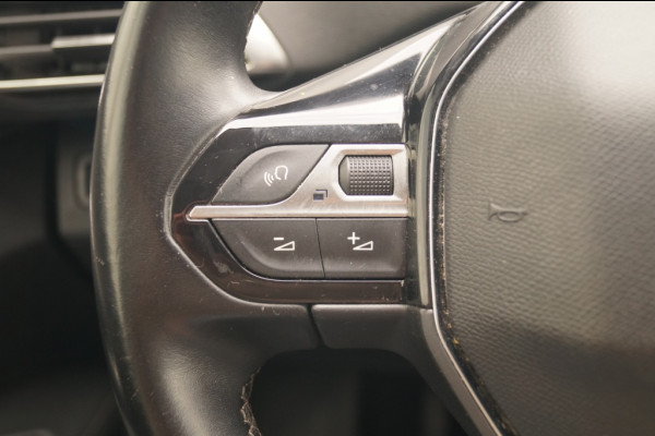 Peugeot 5008 1.2 PureTech 130pk Premium 7-persoons -NAVI-ECC-CAM- Peugeot 5008 1.2 PureTech 130pk Premium 7-persoons -NAVI-ECC-CAM-