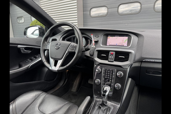 Volvo V40 Cross Country 1.5 T3 Polar+ Luxury | Camera | DAB | Navigatie | Stoelverwarming | Lichtmetalen Velgen | Volvo V40 Cross Country 1.5 T3 Polar+ Luxury | Camera | DAB | Navigatie | Stoelverwarming | Lichtmetalen Velgen |