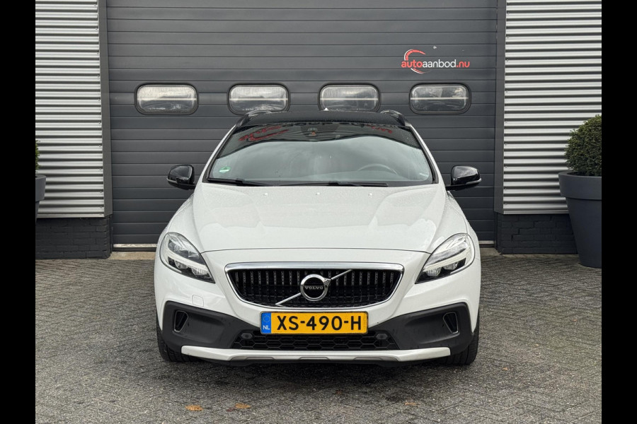 Volvo V40 Cross Country 1.5 T3 Polar+ Luxury | Camera | DAB | Navigatie | Stoelverwarming | Lichtmetalen Velgen | Volvo V40 Cross Country 1.5 T3 Polar+ Luxury | Camera | DAB | Navigatie | Stoelverwarming | Lichtmetalen Velgen |