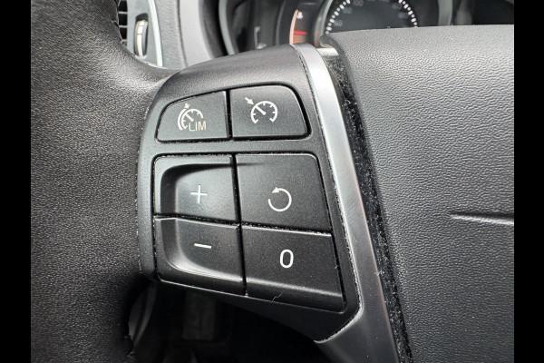 Volvo V40 Cross Country 1.5 T3 Polar+ Luxury | Camera | DAB | Navigatie | Stoelverwarming | Lichtmetalen Velgen | Volvo V40 Cross Country 1.5 T3 Polar+ Luxury | Camera | DAB | Navigatie | Stoelverwarming | Lichtmetalen Velgen |