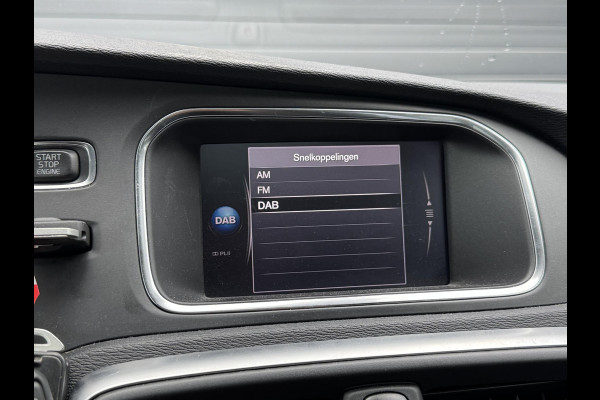 Volvo V40 Cross Country 1.5 T3 Polar+ Luxury | Camera | DAB | Navigatie | Stoelverwarming | Lichtmetalen Velgen | Volvo V40 Cross Country 1.5 T3 Polar+ Luxury | Camera | DAB | Navigatie | Stoelverwarming | Lichtmetalen Velgen |