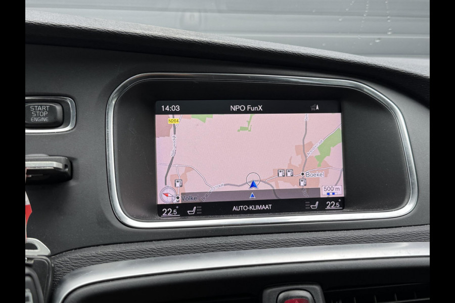 Volvo V40 Cross Country 1.5 T3 Polar+ Luxury | Camera | DAB | Navigatie | Stoelverwarming | Lichtmetalen Velgen | Volvo V40 Cross Country 1.5 T3 Polar+ Luxury | Camera | DAB | Navigatie | Stoelverwarming | Lichtmetalen Velgen |