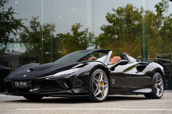 Ferrari F8 Spider 3.9 V8 HELE Cuoio Interior 18 D.Km Ferrari F8 Spider 3.9 V8 HELE Cuoio Interior 18 D.Km