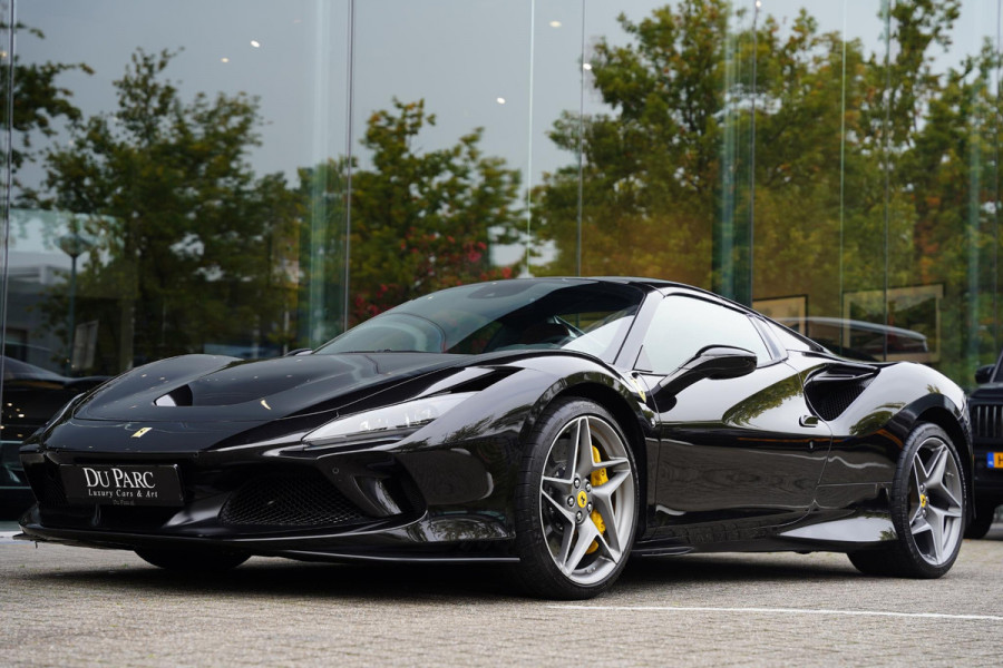Ferrari F8 Spider 3.9 V8 HELE Cuoio Interior 18 D.Km Ferrari F8 Spider 3.9 V8 HELE Cuoio Interior 18 D.Km