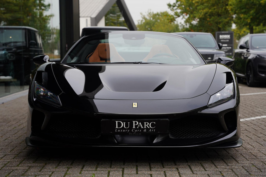 Ferrari F8 Spider 3.9 V8 HELE Cuoio Interior 18 D.Km Ferrari F8 Spider 3.9 V8 HELE Cuoio Interior 18 D.Km