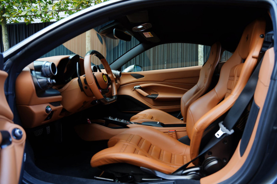 Ferrari F8 Tributo 3.9 V8 HELE GERESERVEERD Ferrari F8 Tributo 3.9 V8 HELE GERESERVEERD