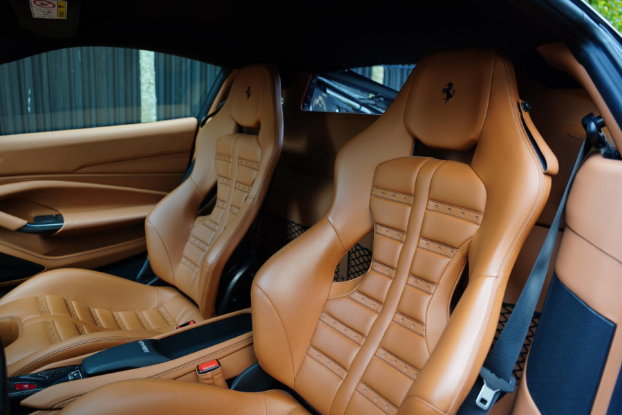 Ferrari F8 Tributo 3.9 V8 HELE GERESERVEERD Ferrari F8 Tributo 3.9 V8 HELE GERESERVEERD