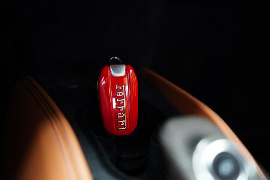Ferrari F8 Tributo 3.9 V8 HELE GERESERVEERD Ferrari F8 Tributo 3.9 V8 HELE GERESERVEERD