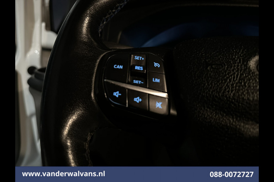 Ford Transit Custom 2.0 TDCI L2H1 Euro6 Airco | Camera | Navigatie | Apple Carplay | LED | Cruisecontrol Android Auto, Stoelverwarming, Verwarmde voorruit, Parkeersensoren, Bijrijdersbank, 2800kg trekvermogen Ford Transit Custom 2.0 TDCI L2H1 Euro6 Airco | Camera | Navigatie | Apple Carplay | LED | Cruisecontrol Android Auto, Stoelverwarming, Verwarmde voorruit, Parkeersensoren, Bijrijdersbank, 2800kg trekvermogen