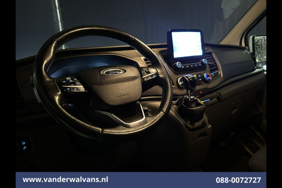 Ford Transit Custom 2.0 TDCI L2H1 Euro6 Airco | Camera | Navigatie | Apple Carplay | LED | Cruisecontrol Android Auto, Stoelverwarming, Verwarmde voorruit, Parkeersensoren, Bijrijdersbank, 2800kg trekvermogen Ford Transit Custom 2.0 TDCI L2H1 Euro6 Airco | Camera | Navigatie | Apple Carplay | LED | Cruisecontrol Android Auto, Stoelverwarming, Verwarmde voorruit, Parkeersensoren, Bijrijdersbank, 2800kg trekvermogen