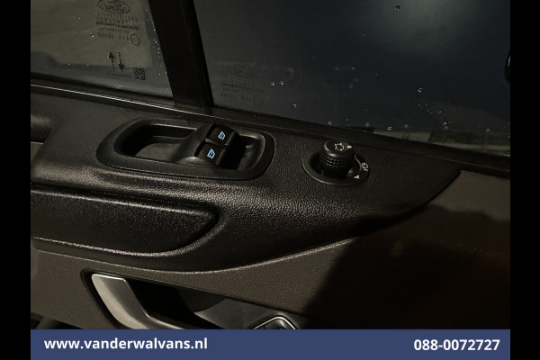 Ford Transit Custom 2.0 TDCI L2H1 Euro6 Airco | Camera | Navigatie | Apple Carplay | LED | Cruisecontrol Android Auto, Stoelverwarming, Verwarmde voorruit, Parkeersensoren, Bijrijdersbank, 2800kg trekvermogen Ford Transit Custom 2.0 TDCI L2H1 Euro6 Airco | Camera | Navigatie | Apple Carplay | LED | Cruisecontrol Android Auto, Stoelverwarming, Verwarmde voorruit, Parkeersensoren, Bijrijdersbank, 2800kg trekvermogen