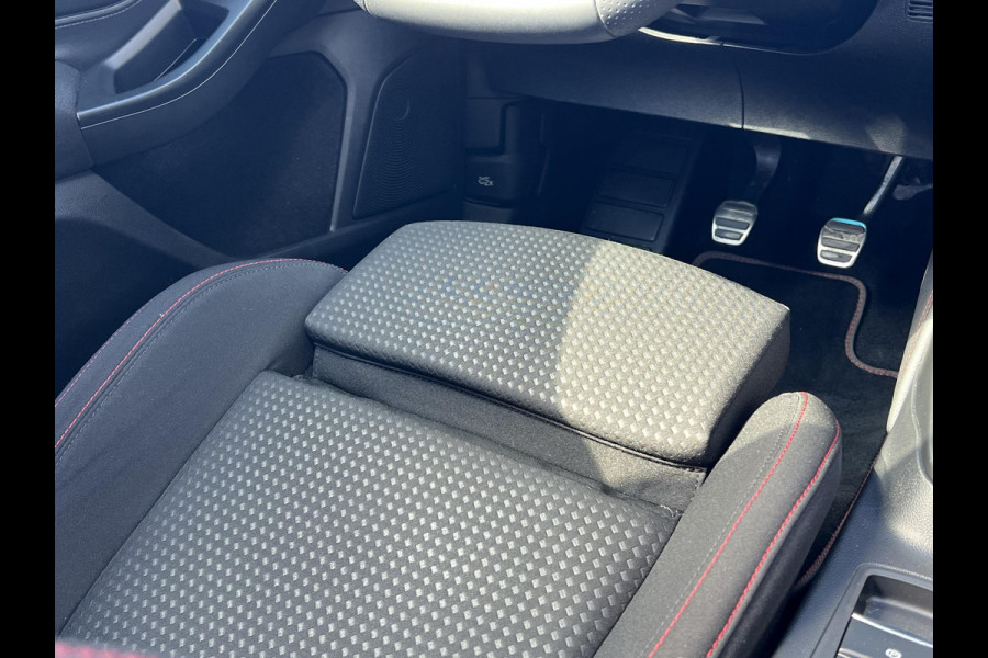 Ford FOCUS Wagon 1.0 EcoBoost Hybrid ST Line X 155pk |  ZUID | Winterpakket | Panorama dak | Adaptieve cruise