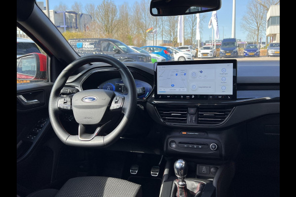 Ford FOCUS Wagon 1.0 EcoBoost Hybrid ST Line X 155pk |  ZUID | Winterpakket | Panorama dak | Adaptieve cruise