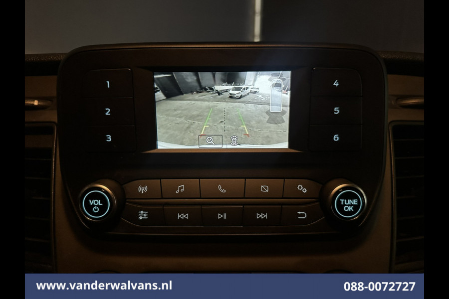 Ford Transit 2.0 TDCI 130pk L4H3 Jumbo Euro6 Airco | Camera | Cruisecontrol | Stoelverwarming | Verwarmde voorruit Parkeersensoren, Bijrijdersbank