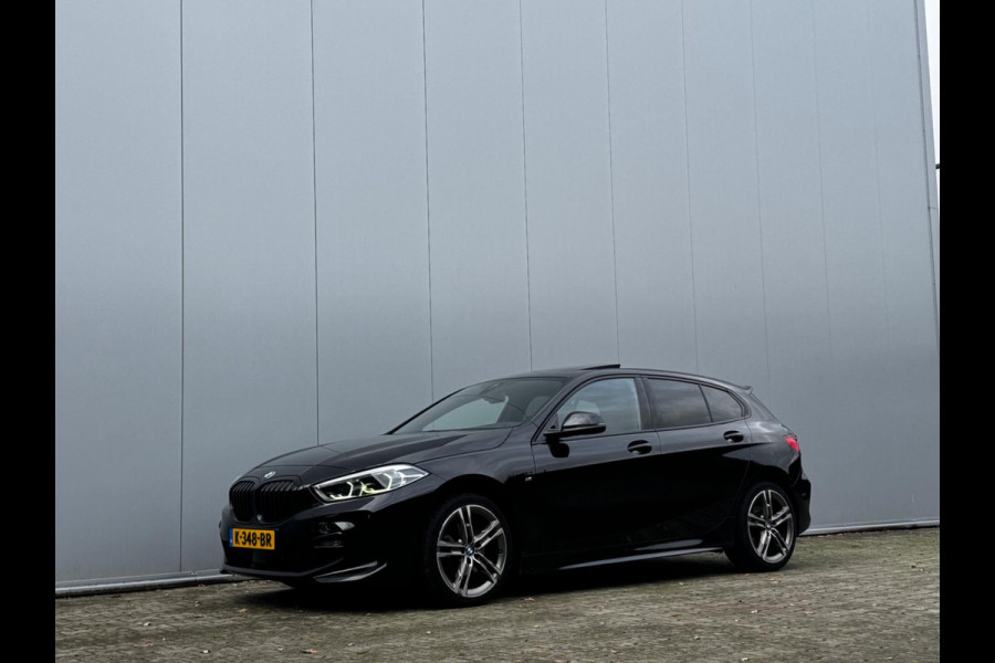 BMW 1-serie 118i M SPORT EXECUTIVE EDITION PANORAMADAK CARPLAY DAB+ ORIGINEEL NEDERLANDS LED