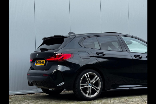 BMW 1-serie 118i M SPORT EXECUTIVE EDITION PANORAMADAK CARPLAY DAB+ ORIGINEEL NEDERLANDS LED