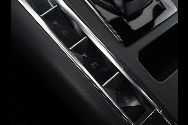 DS 7 Crossback E-Tense Rivoli | Panoramadak | Trekhaak | Leder | Stoelverwarming | Nachtzicht | Adaptive cruise | 360 Camera | Carplay | Sfeerverlichting | Navigatie | Keyless | 19'' | Memory DS 7 Crossback E-Tense Rivoli | Panoramadak | Trekhaak | Leder | Stoelverwarming | Nachtzicht | Adaptive cruise | 360 Camera | Carplay | Sfeerverlichting | Navigatie | Keyless | 19'' | Memory