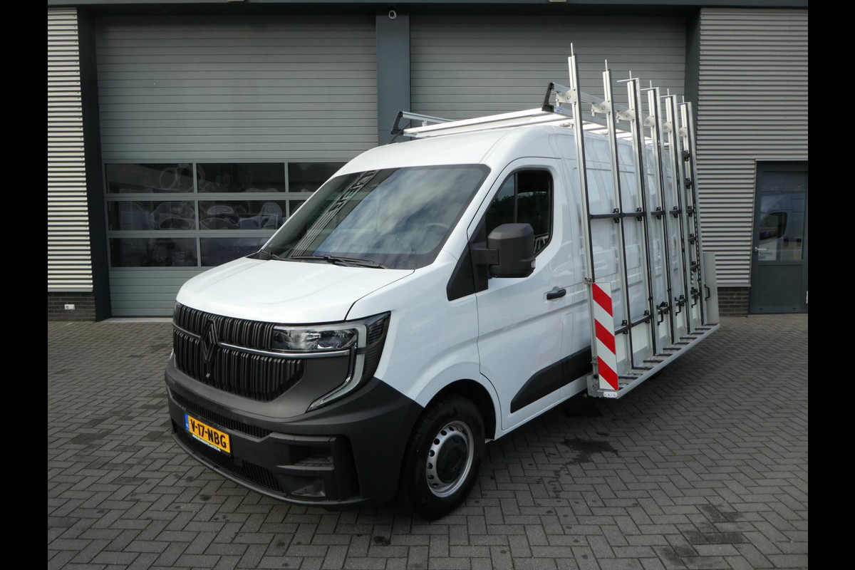 Renault Master T35 2.0 dCi 130 L2H2, Glasresteel, Glaswagen, Glasauto, Apple Carplay. Renault Master T35 2.0 dCi 130 L2H2, Glasresteel, Glaswagen, Glasauto, Apple Carplay.