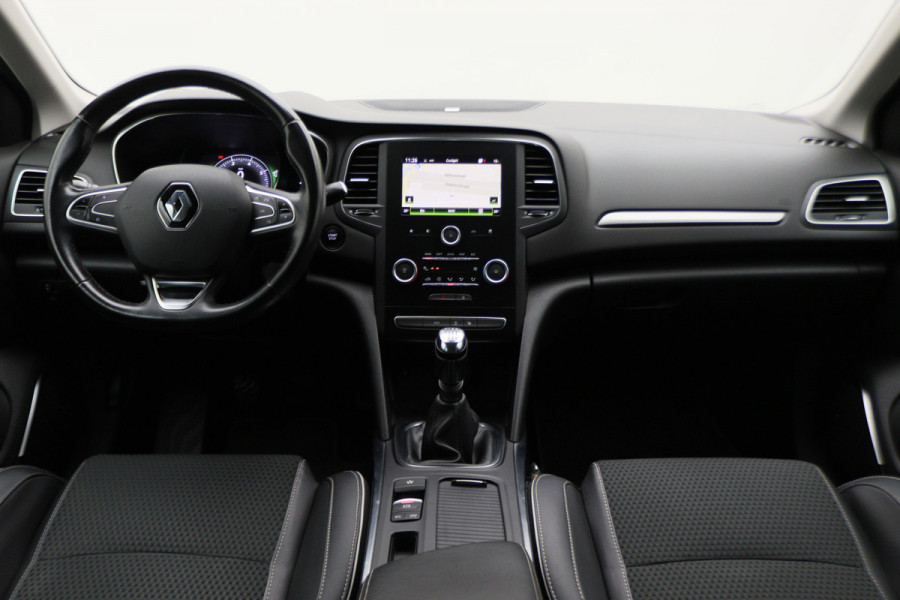 Renault Mégane 1.2 TCe Bose Leder/Stof, Camera, Cruise, Navigatie, DAB, PDC, Trekhaak, 17'' Renault Mégane 1.2 TCe Bose Leder/Stof, Camera, Cruise, Navigatie, DAB, PDC, Trekhaak, 17''