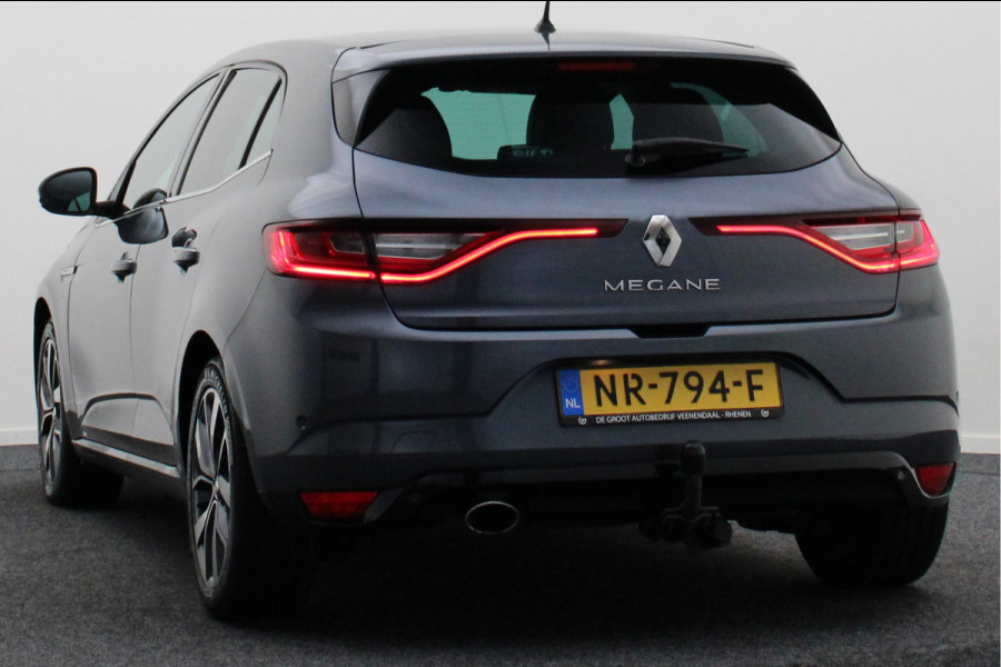 Renault Mégane 1.2 TCe Bose Leder/Stof, Camera, Cruise, Navigatie, DAB, PDC, Trekhaak, 17'' Renault Mégane 1.2 TCe Bose Leder/Stof, Camera, Cruise, Navigatie, DAB, PDC, Trekhaak, 17''