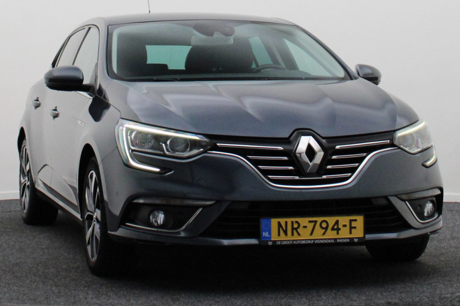 Renault Mégane 1.2 TCe Bose Leder/Stof, Camera, Cruise, Navigatie, DAB, PDC, Trekhaak, 17'' Renault Mégane 1.2 TCe Bose Leder/Stof, Camera, Cruise, Navigatie, DAB, PDC, Trekhaak, 17''