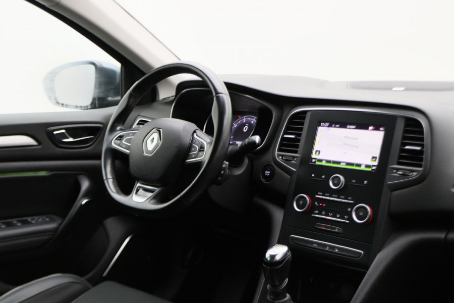 Renault Mégane 1.2 TCe Bose Leder/Stof, Camera, Cruise, Navigatie, DAB, PDC, Trekhaak, 17'' Renault Mégane 1.2 TCe Bose Leder/Stof, Camera, Cruise, Navigatie, DAB, PDC, Trekhaak, 17''