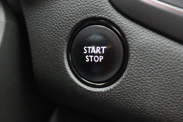 Renault Mégane 1.2 TCe Bose Leder/Stof, Camera, Cruise, Navigatie, DAB, PDC, Trekhaak, 17'' Renault Mégane 1.2 TCe Bose Leder/Stof, Camera, Cruise, Navigatie, DAB, PDC, Trekhaak, 17''