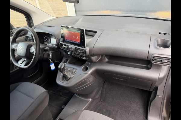 Citroën Berlingo 1.6 100PK EURO 6 BlueHDI Driver CarPlay/trekhaak/achteruitrijcamera Citroën Berlingo 1.6 100PK EURO 6 BlueHDI Driver CarPlay/trekhaak/achteruitrijcamera
