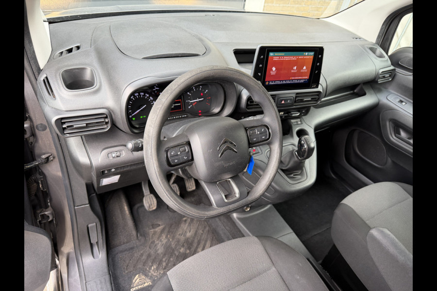 Citroën Berlingo 1.6 100PK EURO 6 BlueHDI Driver CarPlay/trekhaak/achteruitrijcamera Citroën Berlingo 1.6 100PK EURO 6 BlueHDI Driver CarPlay/trekhaak/achteruitrijcamera