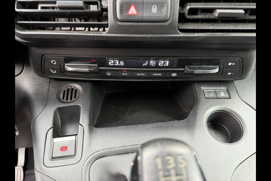 Citroën Berlingo 1.6 100PK EURO 6 BlueHDI Driver CarPlay/trekhaak/achteruitrijcamera Citroën Berlingo 1.6 100PK EURO 6 BlueHDI Driver CarPlay/trekhaak/achteruitrijcamera