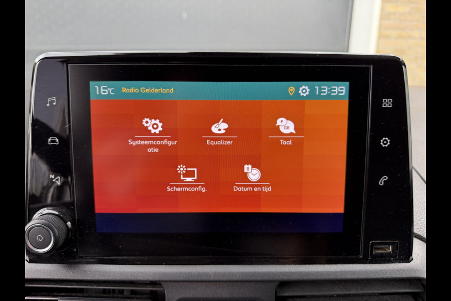 Citroën Berlingo 1.6 100PK EURO 6 BlueHDI Driver CarPlay/trekhaak/achteruitrijcamera Citroën Berlingo 1.6 100PK EURO 6 BlueHDI Driver CarPlay/trekhaak/achteruitrijcamera