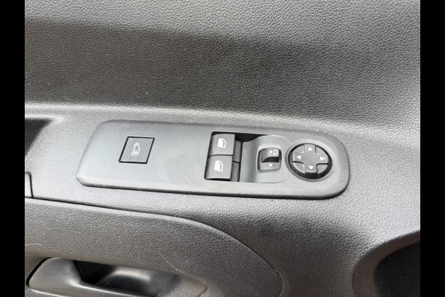 Citroën Berlingo 1.6 100PK EURO 6 BlueHDI Driver CarPlay/trekhaak/achteruitrijcamera Citroën Berlingo 1.6 100PK EURO 6 BlueHDI Driver CarPlay/trekhaak/achteruitrijcamera