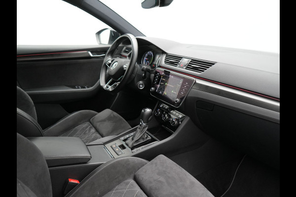 Škoda Superb Combi 1.4 TSI iV Sportline Business Plug In Hybrid 218pk Dealer O.H PHEV | Trekhaak Af Fabriek | Adaptive Cruise | Alcantara Sportstoelen Memory & Verwarmd | Canton Audio | Apple Carplay | Stuur Verwarmd | Keyless | Sfeerverlichting |  Navigatie | DAB | Škoda Superb Combi 1.4 TSI iV Sportline Business Plug In Hybrid 218pk Dealer O.H PHEV | Trekhaak Af Fabriek | Adaptive Cruise | Alcantara Sportstoelen Memory & Verwarmd | Canton Audio | Apple Carplay | Stuur Verwarmd | Keyless | Sfeerverlichting |  Navigatie | DAB |