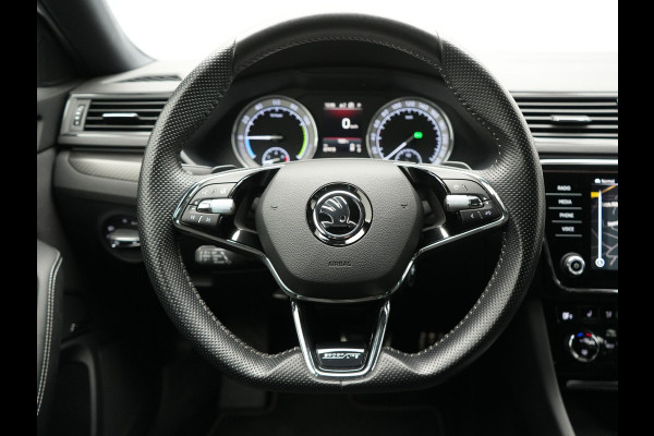 Škoda Superb Combi 1.4 TSI iV Sportline Business Plug In Hybrid 218pk Dealer O.H PHEV | Trekhaak Af Fabriek | Adaptive Cruise | Alcantara Sportstoelen Memory & Verwarmd | Canton Audio | Apple Carplay | Stuur Verwarmd | Keyless | Sfeerverlichting |  Navigatie | DAB | Škoda Superb Combi 1.4 TSI iV Sportline Business Plug In Hybrid 218pk Dealer O.H PHEV | Trekhaak Af Fabriek | Adaptive Cruise | Alcantara Sportstoelen Memory & Verwarmd | Canton Audio | Apple Carplay | Stuur Verwarmd | Keyless | Sfeerverlichting |  Navigatie | DAB |