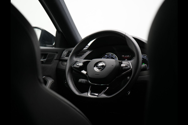 Škoda Superb Combi 1.4 TSI iV Sportline Business Plug In Hybrid 218pk Dealer O.H PHEV | Trekhaak Af Fabriek | Adaptive Cruise | Alcantara Sportstoelen Memory & Verwarmd | Canton Audio | Apple Carplay | Stuur Verwarmd | Keyless | Sfeerverlichting |  Navigatie | DAB | Škoda Superb Combi 1.4 TSI iV Sportline Business Plug In Hybrid 218pk Dealer O.H PHEV | Trekhaak Af Fabriek | Adaptive Cruise | Alcantara Sportstoelen Memory & Verwarmd | Canton Audio | Apple Carplay | Stuur Verwarmd | Keyless | Sfeerverlichting |  Navigatie | DAB |