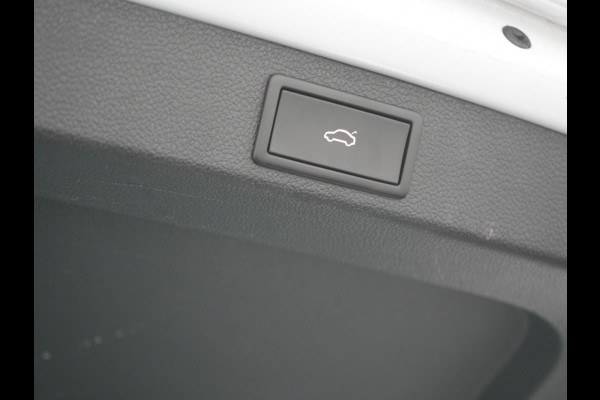 Škoda Superb Combi 1.4 TSI iV Sportline Business Plug In Hybrid 218pk Dealer O.H PHEV | Trekhaak Af Fabriek | Adaptive Cruise | Alcantara Sportstoelen Memory & Verwarmd | Canton Audio | Apple Carplay | Stuur Verwarmd | Keyless | Sfeerverlichting |  Navigatie | DAB | Škoda Superb Combi 1.4 TSI iV Sportline Business Plug In Hybrid 218pk Dealer O.H PHEV | Trekhaak Af Fabriek | Adaptive Cruise | Alcantara Sportstoelen Memory & Verwarmd | Canton Audio | Apple Carplay | Stuur Verwarmd | Keyless | Sfeerverlichting |  Navigatie | DAB |