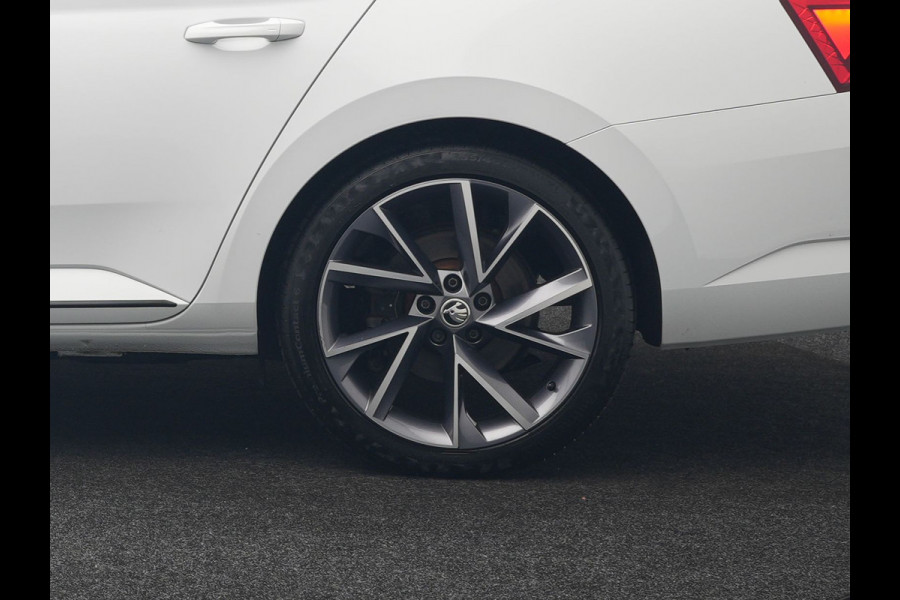 Škoda Superb Combi 1.4 TSI iV Sportline Business Plug In Hybrid 218pk Dealer O.H PHEV | Trekhaak Af Fabriek | Adaptive Cruise | Alcantara Sportstoelen Memory & Verwarmd | Canton Audio | Apple Carplay | Stuur Verwarmd | Keyless | Sfeerverlichting |  Navigatie | DAB | Škoda Superb Combi 1.4 TSI iV Sportline Business Plug In Hybrid 218pk Dealer O.H PHEV | Trekhaak Af Fabriek | Adaptive Cruise | Alcantara Sportstoelen Memory & Verwarmd | Canton Audio | Apple Carplay | Stuur Verwarmd | Keyless | Sfeerverlichting |  Navigatie | DAB |
